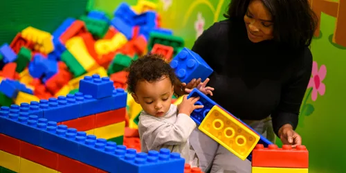 Kids playing at LEGOLAND Discovery Centre